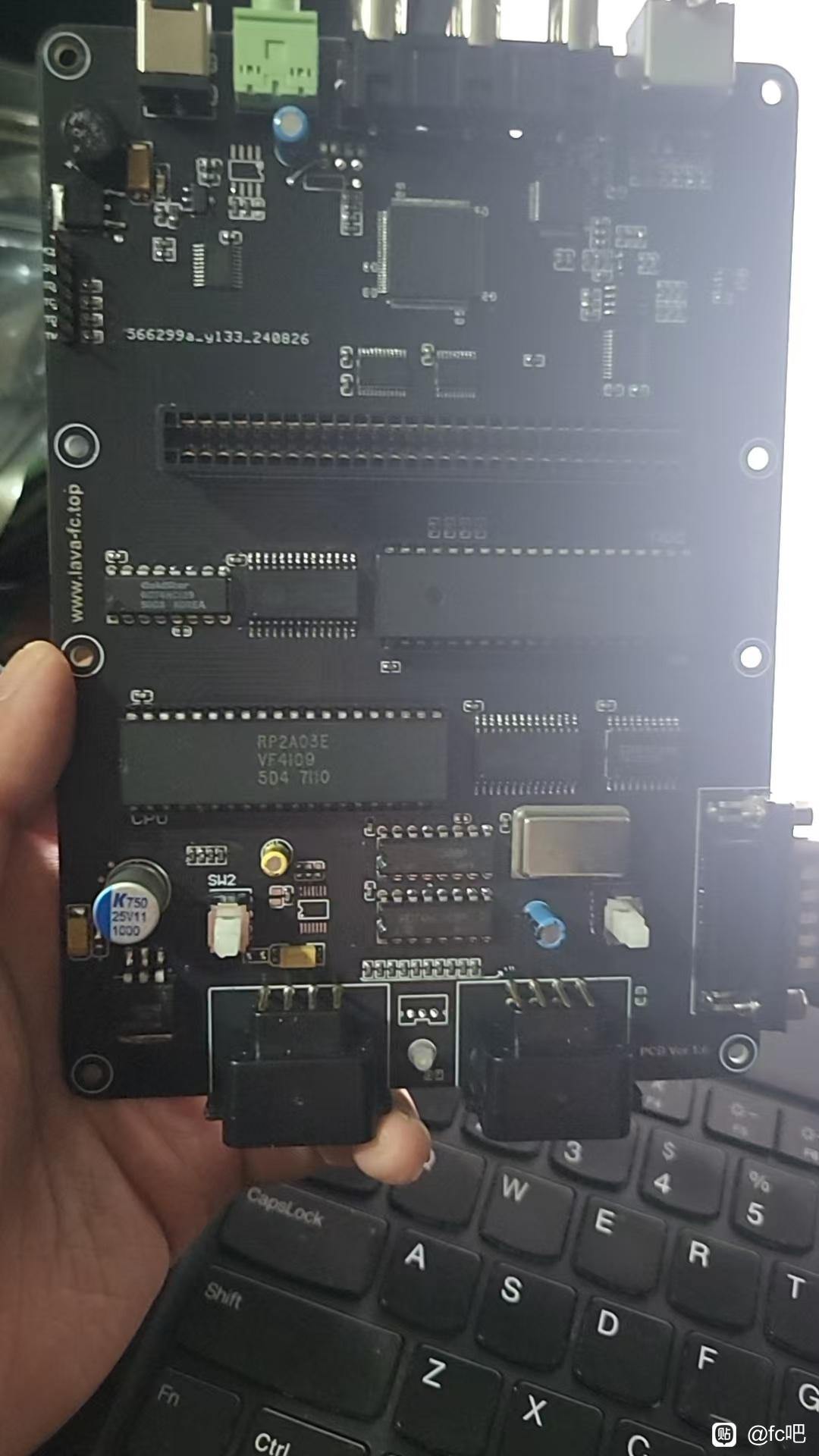 好消息。RGB FC游戏机开源了LavaSRCLite